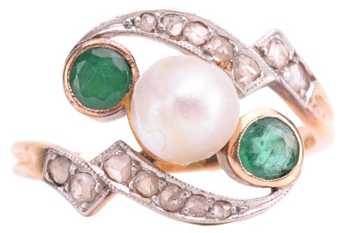 Lot 223 - An Edwardian split pearl, emerald and rose cut...