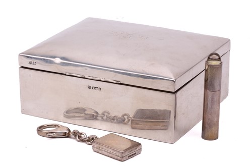 Lot 490 - Garrard; a silver handbag sized atomiser and a...