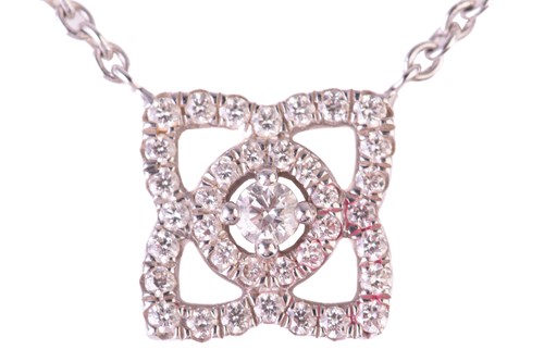 Lot 116 - A De Beers Enchanted Lotus diamond set...