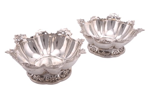 Lot 507 - A pair of Edwardian bon bon dishes; shaped...