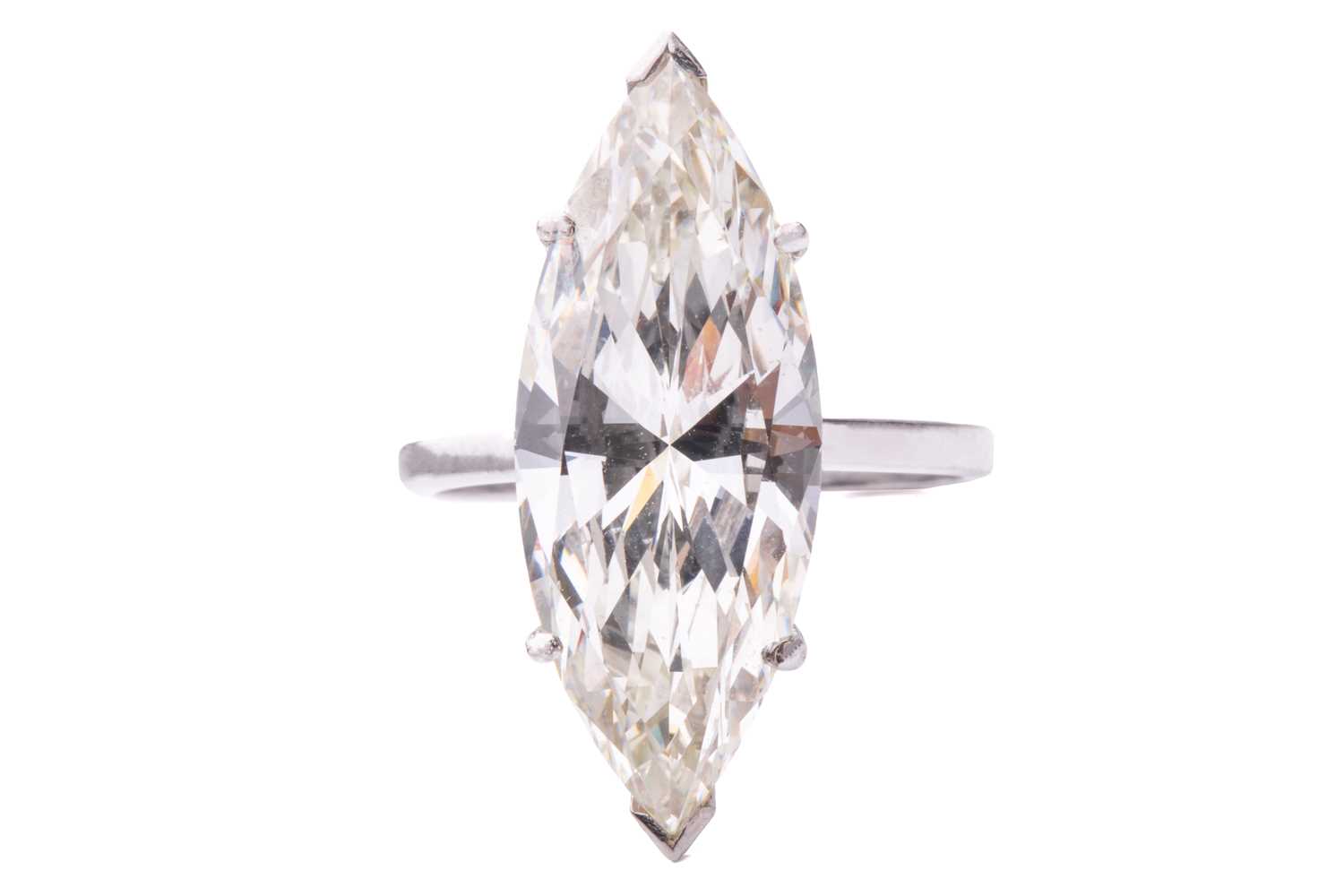 Lot 178 - A large diamond solitaire ring, featuring a...