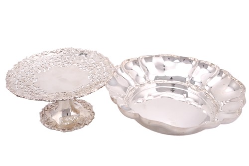 Lot 563 - A modern silver fruit bowl, lobed circular...