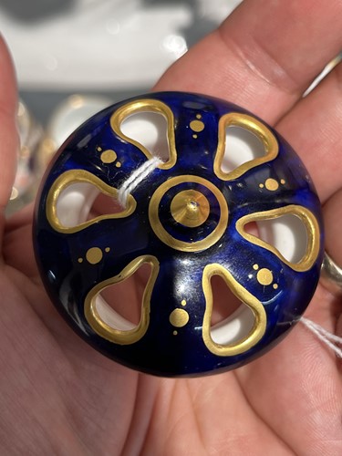 Lot 274 - A Royal Crown Derby "Old Imari"two matching...