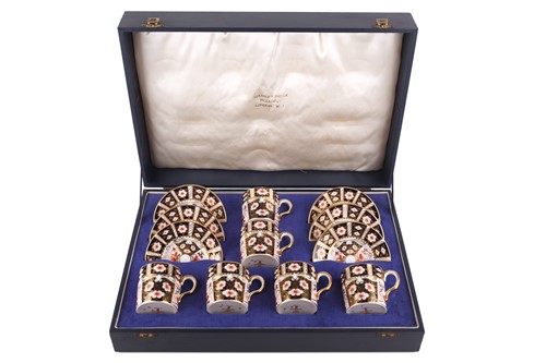 Lot 214 - A presentation cased Royal Crown Derby "Imari"...