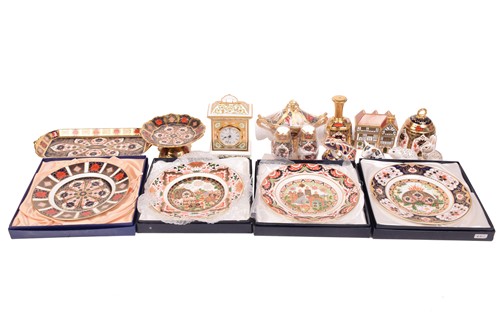 Lot 266 - A boxed Royal Crown Derby "Green Derby Panel"...