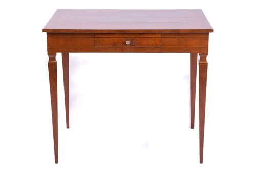 Lot 149 - An Italian (Tuscan) mahogany and parquetry...