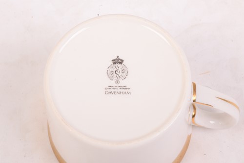 Lot 229 - A Royal Worcester ‘Davenham’ pattern part...