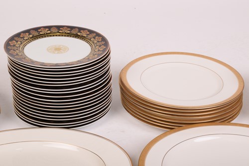Lot 229 - A Royal Worcester ‘Davenham’ pattern part...