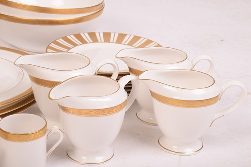 Lot 229 - A Royal Worcester ‘Davenham’ pattern part...