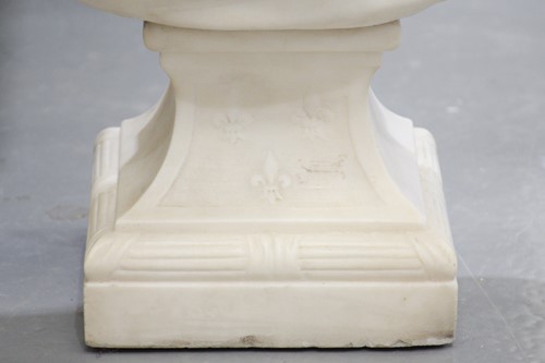 Lot 182 - A large carved white marble bust of Marie...