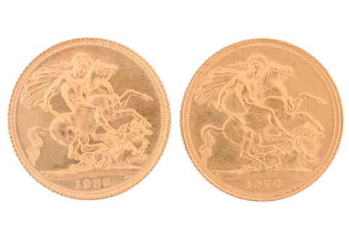 Lot 243 - Two Elizabeth II full sovereigns, 1976 and...