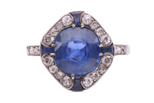 Lot 42 - An Art Deco sapphire and diamond ring, circa...