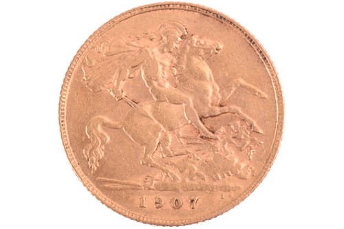 Lot 233 - An Edward VII half sovereign, 1907, obverse...