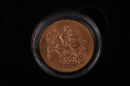 Lot 206 - A King George V Gold Sovereign Collection...