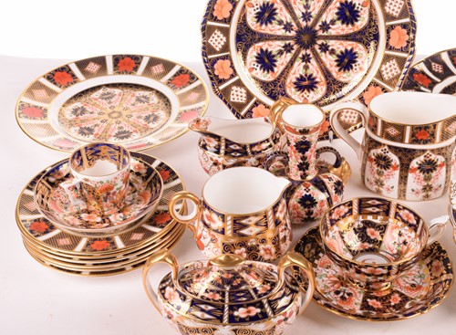 Lot 229 - A collection of Royal Crown Derby Imari ware,...