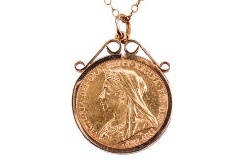 Lot 309 - A Queen Victoria full sovereign pendant on...