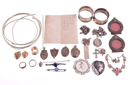 Lot 106 - A collection of miscellaneous silver and white...