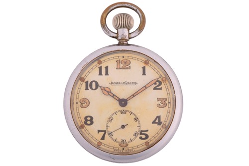 Lot 388 - A Jaeger LeCoultre WW2 issue General Service...