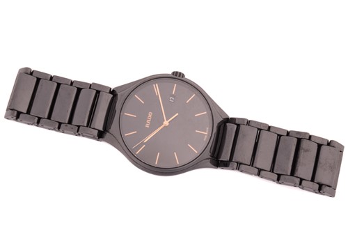 Lot 388 - A Rado True round titanium/ceramic with a...