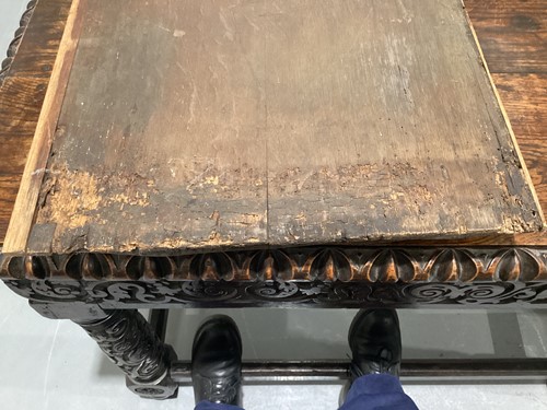 Lot 1 - A 17th-century carved-wood figure group,...