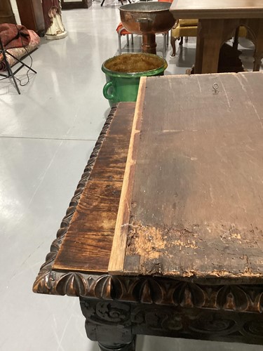 Lot 1 - A 17th-century carved-wood figure group,...