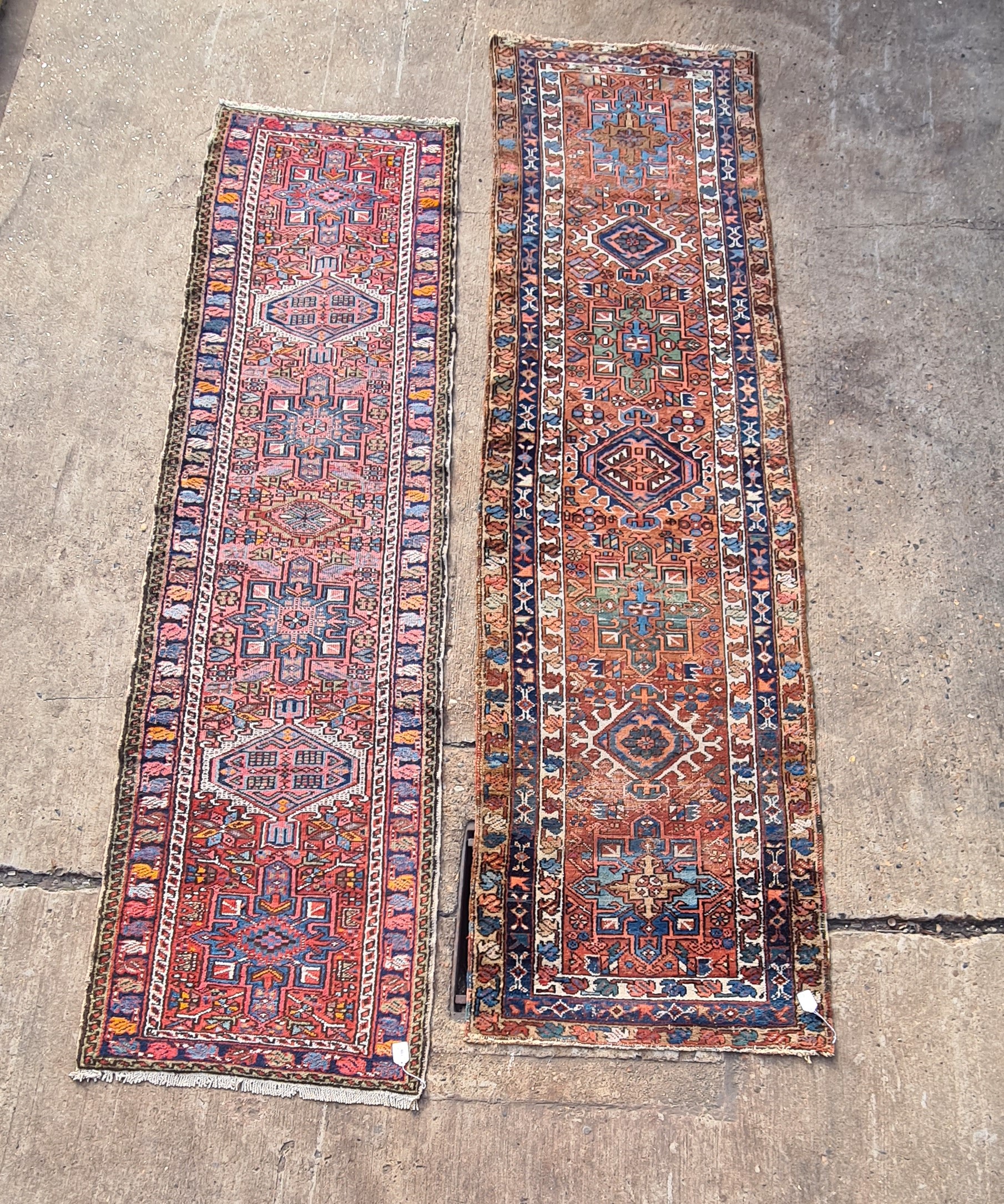 lot-159-two-somewhat-similar-old-country-house-red