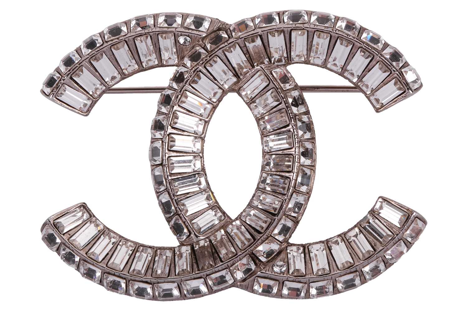 Lot 57 - Chanel - an interlocking CC logo brooch