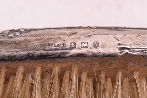 Lot 573 - A mixed collection of silver including three...