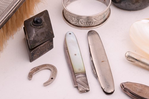 Lot 573 - A mixed collection of silver including three...