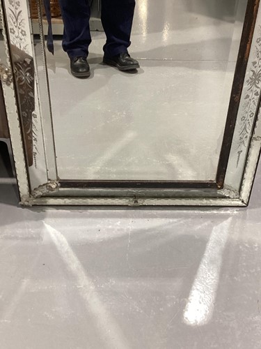 Lot 193 - A 19th Century Venetian wall mirror, the...