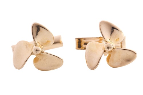 Lot 76 - A pair of boat propeller cufflinks, with...