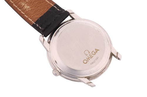 Lot 473 - An Omega Automatic Chronometer watch,...