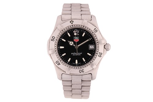 Lot 485 - A Tag Heuer Professional 2000 series quartz...