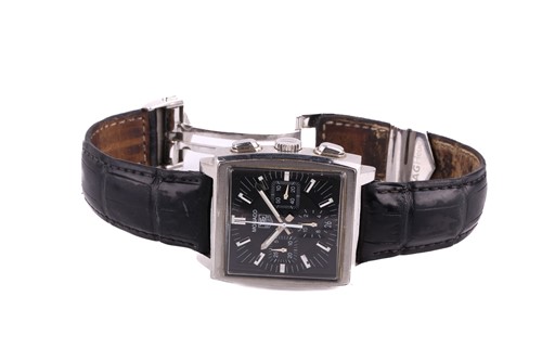 Lot 464 - A Tag Heuer Monaco gentleman's automatic...