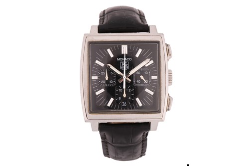 Lot 464 - A Tag Heuer Monaco gentleman's automatic...