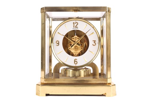 Lot 222 - A Jaeger-LeCoultre Atmos Classic VIII gilt...