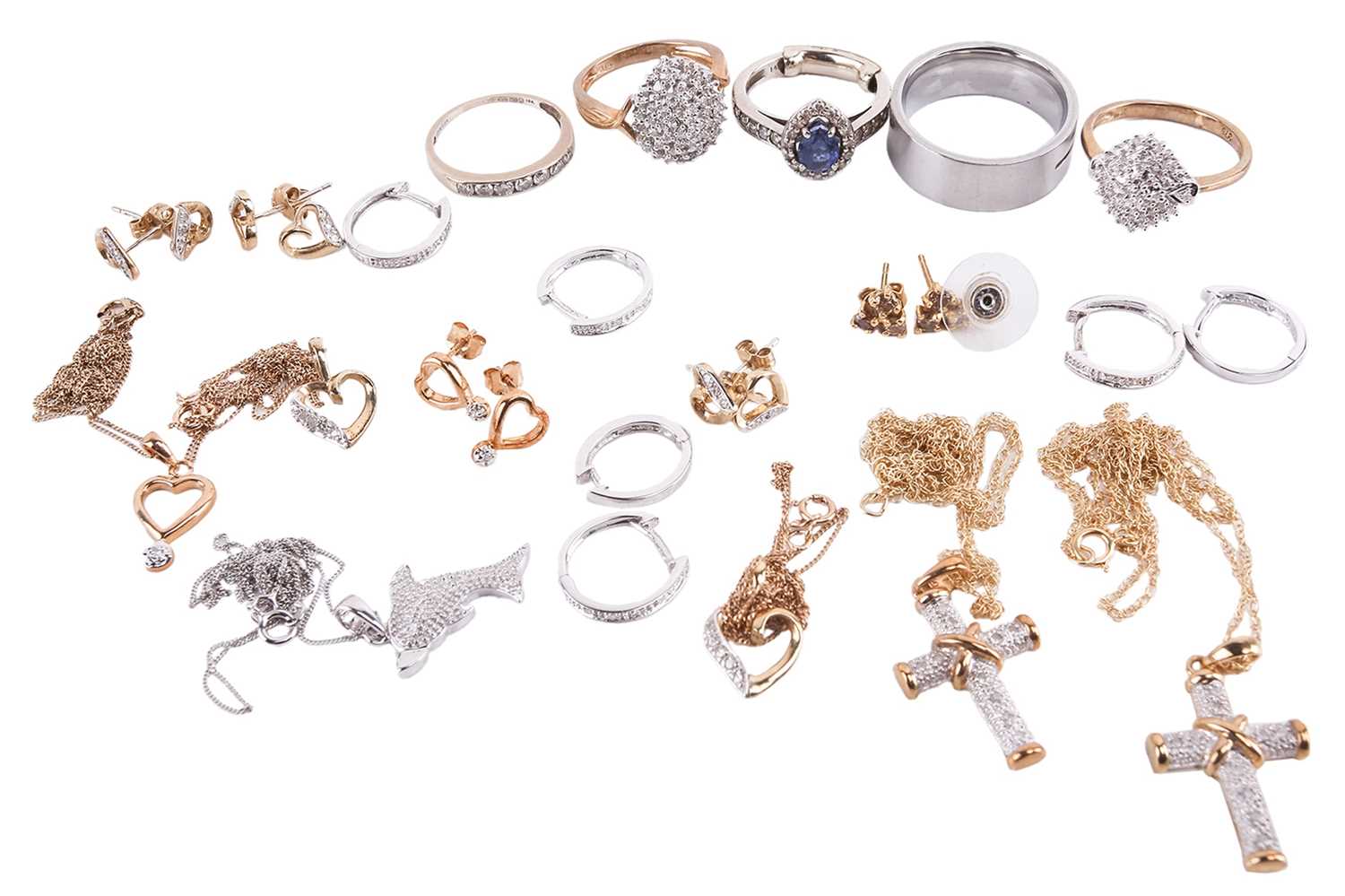 Lot 56 - A collection of jewellery items comprising...