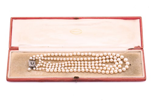 Lot 286 - An Art Deco cultured pearl necklace with...