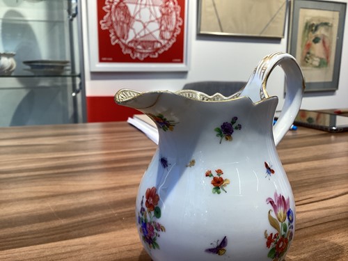 Lot 269 - A Meissen part coffee service, late 19th...