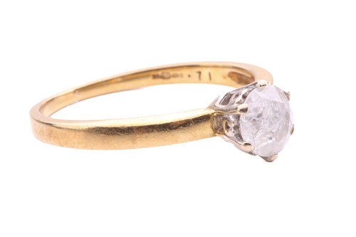 Lot 68 - A diamond solitaire ring, set with a round...