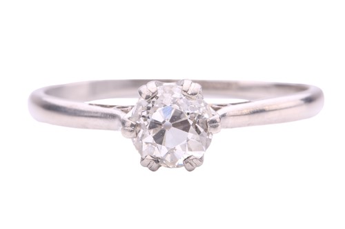 Lot 312 - A diamond solitaire ring, set with an old cut...