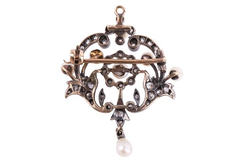 Lot 200 - A Victorian diamond and pearl pendant / brooch,...