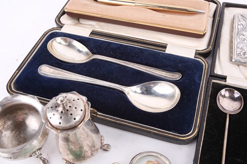 Lot 508 - A quantity of miscellaneous silver items...