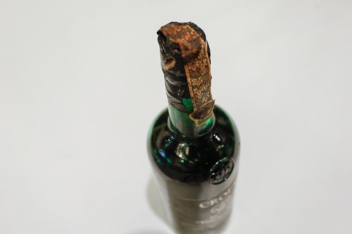 Lot 30 - Ten mixed bottles of Port to include 1 x...