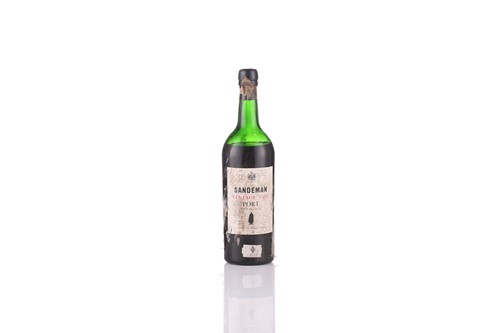 Lot 30 - Ten mixed bottles of Port to include 1 x...