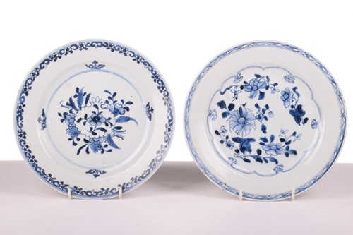 Lot 114 - A pair of Chinese blue and white porcelain...