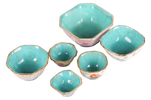 Lot 111 - A small collection of Chinese Famille Rose...