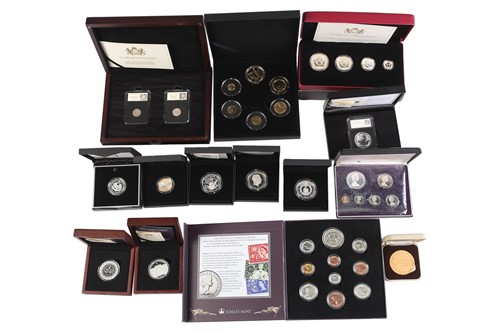 Lot 330 - A collection of silver, silver proof and other...