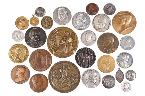 Lot 336 - A large collection of commemorative medals,...