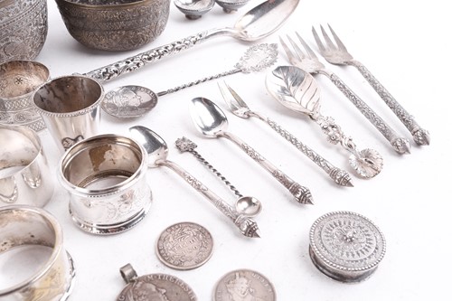 Lot 438 - A quantity of mixed silver, silver plate and...